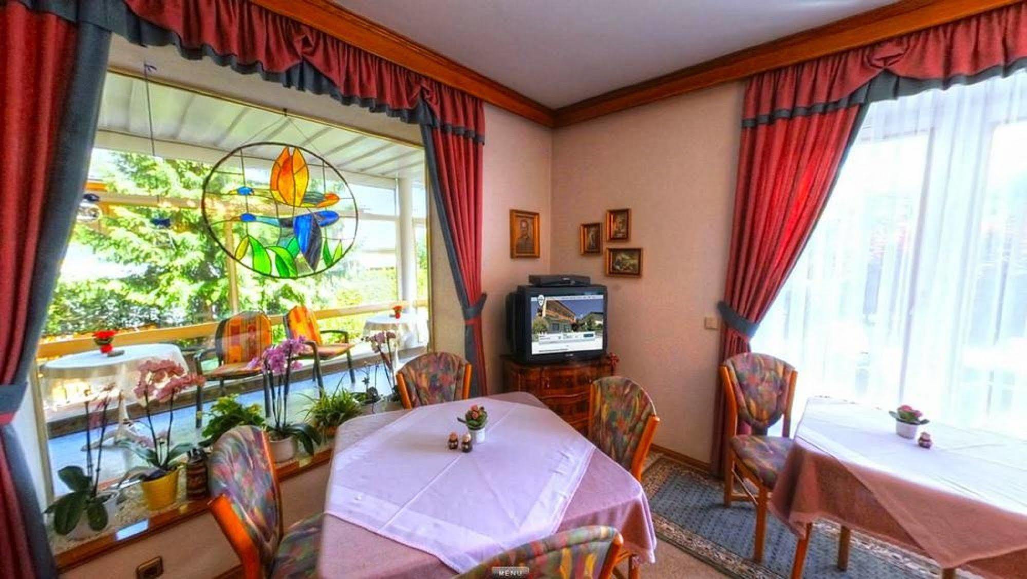 บีแอนด์บี เฮาส์ โกลเคอร์ Bed & Breakfast เซโบเดิน ภายนอก รูปภาพ
